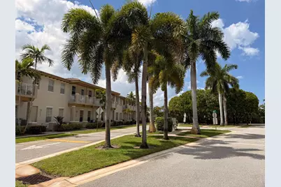 2512 NW 4th Street, Boynton Beach, FL 33426 - Photo 3
