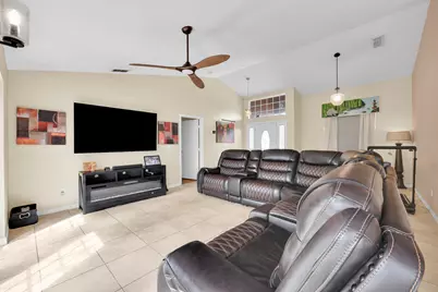 2522 SE Lyman Circle, Port Saint Lucie, FL 34952 - Photo 7