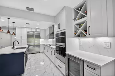 2277 Summit Boulevard, West Palm Beach, FL 33406 - Photo 19