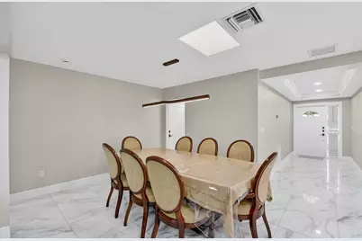 2277 Summit Boulevard, West Palm Beach, FL 33406 - Photo 9