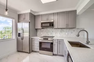 6795 Huntington Ln, Delray Beach, FL 33446 - Photo 3