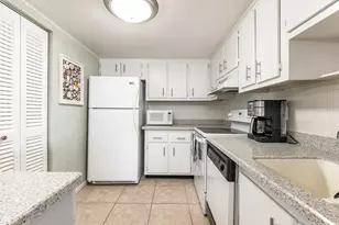 2800 N Ocean Dr, Singer Island, FL 33404 - Photo 5