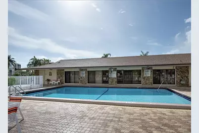 414 SE 10th Street #107, Dania Beach, FL 33004 - Photo 1