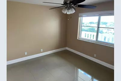 301 SE 3rd Street #606, Dania Beach, FL 33004 - Photo 5