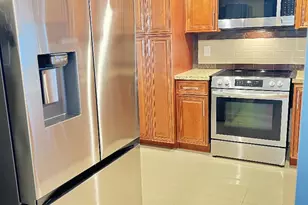 301 SE 3rd St, Dania Beach, FL 33004 - Photo 1