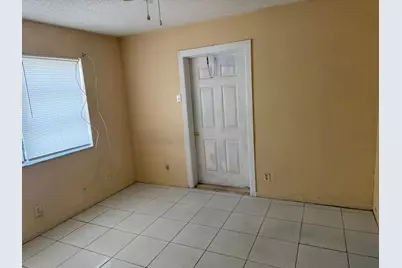 1676 W 10th Street, Riviera Beach, FL 33404 - Photo 13