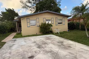 1676 W 10th St, Riviera Beach, FL 33404 - Photo 1