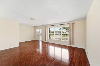 8304 NW 59th Street, Tamarac, FL 33321 - Photo 5