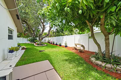 2442 Snug Harbor Drive, Palm Beach Gardens, FL 33410 - Photo 23