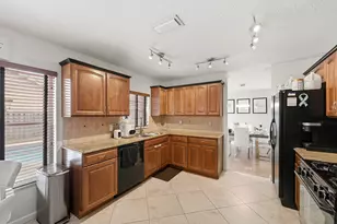 3275 NW 122nd Ave, Sunrise, FL 33323 - Photo 9