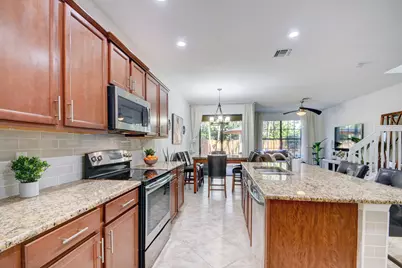 10342 Wellington Parc Drive, Wellington, FL 33449 - Photo 9