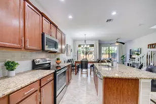 10342 Wellington Parc Dr, Wellington, FL 33449 - Photo 9
