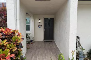 212 Lake Susan Ln, West Palm Beach, FL 33411 - Photo 3
