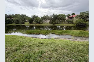 212 Lake Susan Lane, West Palm Beach, FL 33411 - Photo 11