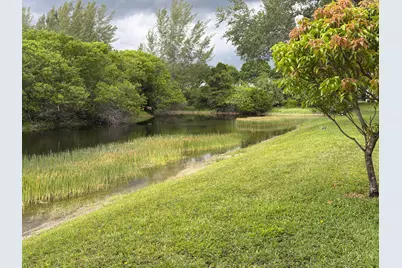 212 Lake Susan Lane, West Palm Beach, FL 33411 - Photo 15
