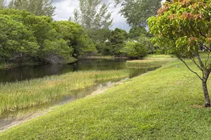 212 Lake Susan Ln, West Palm Beach, FL 33411 - Photo 15