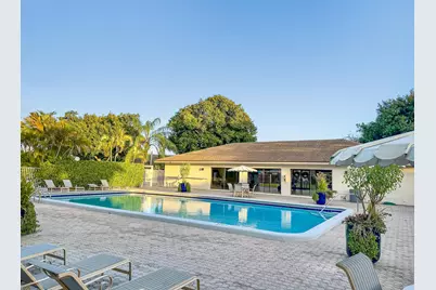 2700 S Oakland Forest Drive #305, Oakland Park, FL 33309 - Photo 37