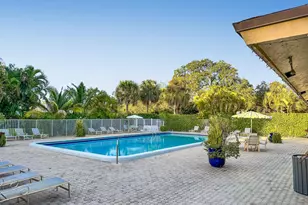2700 S Oakland Forest Dr, Oakland Park, FL 33309 - Photo 37