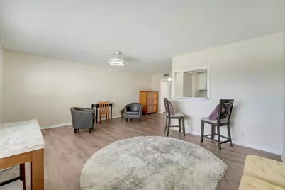 16 Mansfield A, Boca Raton, FL 33434 - Photo 3