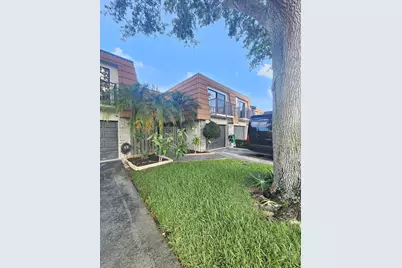 1412 SW 110th Way, Davie, FL 33324 - Photo 1
