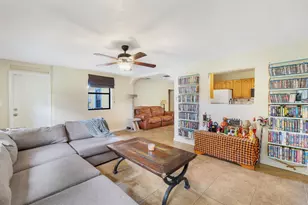 713 NE 35th St, Oakland Park, FL 33334 - Photo 9