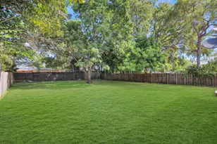 713 NE 35th St, Oakland Park, FL 33334 - Photo 7