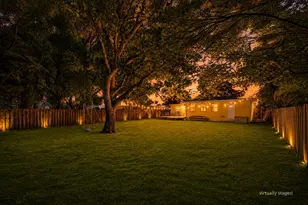 713 NE 35th St, Oakland Park, FL 33334 - Photo 3