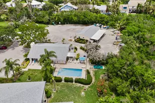 625 W Lake Jasmine Cir, Vero Beach, FL 32962 - Photo 23