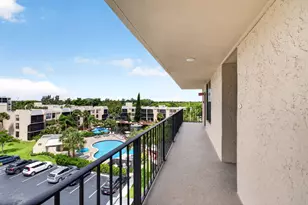 12 Royal Palm Way, Boca Raton, FL 33432 - Photo 5