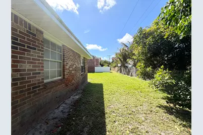 413 N Cypress Drive, Jupiter, FL 33469 - Photo 29