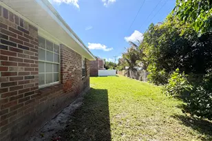 413 N Cypress Dr, Jupiter, FL 33469 - Photo 29