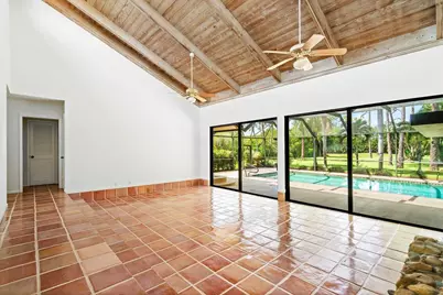 9405 Dundee Drive, Lake Worth, FL 33467 - Photo 9