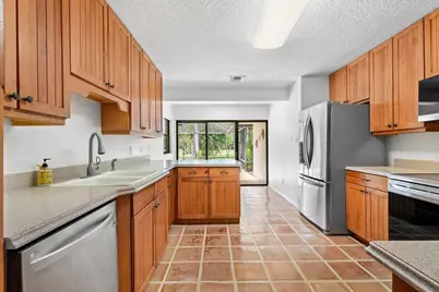 9405 Dundee Drive, Lake Worth, FL 33467 - Photo 15