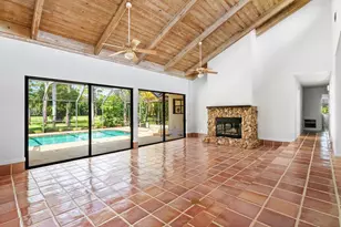 9405 Dundee Dr, Lake Worth, FL 33467 - Photo 9