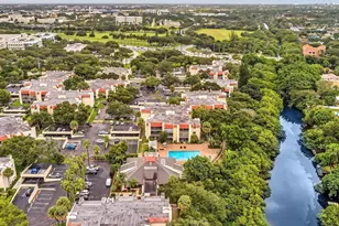 642 NW 13th St, Boca Raton, FL 33486 - Photo 1