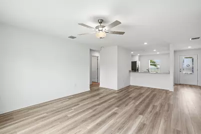 375 SW Dwight Avenue, Port Saint Lucie, FL 34983 - Photo 9