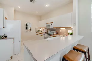 8540 Cypress Glen Ct, Lake Worth, FL 33467 - Photo 9