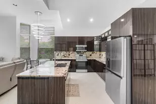 7087 NW 78th Pl, Parkland, FL 33067 - Photo 9