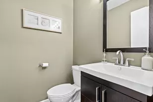 3900 NE 18th Ave, Oakland Park, FL 33334 - Photo 17