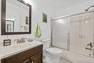 3900 NE 18th Ave, Oakland Park, FL 33334 - Photo 15