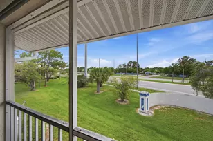 1530 SE Royal Green Cir, Port Saint Lucie, FL 34952 - Photo 21