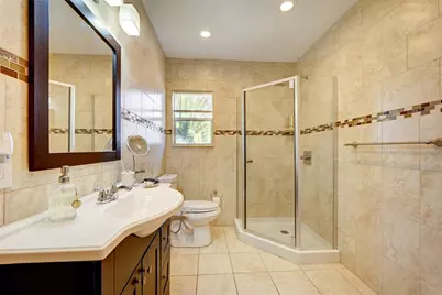 741 Bayshore Drive #32n, Fort Lauderdale, FL 33304 - Photo 9