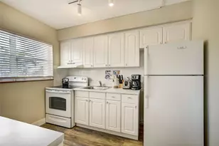 741 Bayshore Dr, Fort Lauderdale, FL 33304 - Photo 7