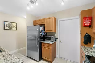 6719 Old Farm Trail, Boynton Beach, FL 33437 - Photo 13