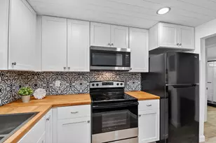 500 Davis Rd, Palm Springs, FL 33461 - Photo 11
