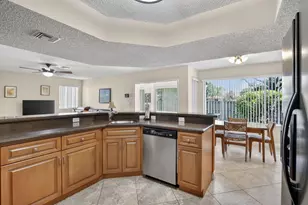 10111 NW 4th St, Plantation, FL 33324 - Photo 29