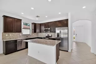 8853 Sandy Crk Wy, Lake Worth, FL 33467 - Photo 9