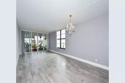 12 Royal Palm Way #6060, Boca Raton, FL 33432 - Photo 9