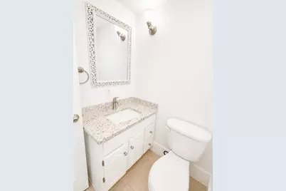 887 Crystal Lake Drive, Pompano Beach, FL 33064 - Photo 5