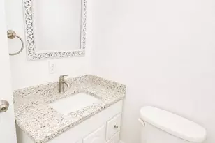 887 Crystal Lake Dr, Pompano Beach, FL 33064 - Photo 5